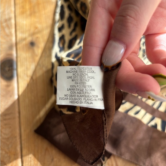 Animal Print Scarf - Picture 3 of 6